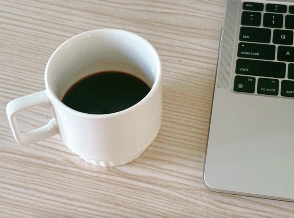 Không nên uống cà phê khi bụng đói