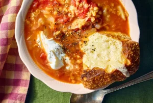 Súp cà chua đậu lăng